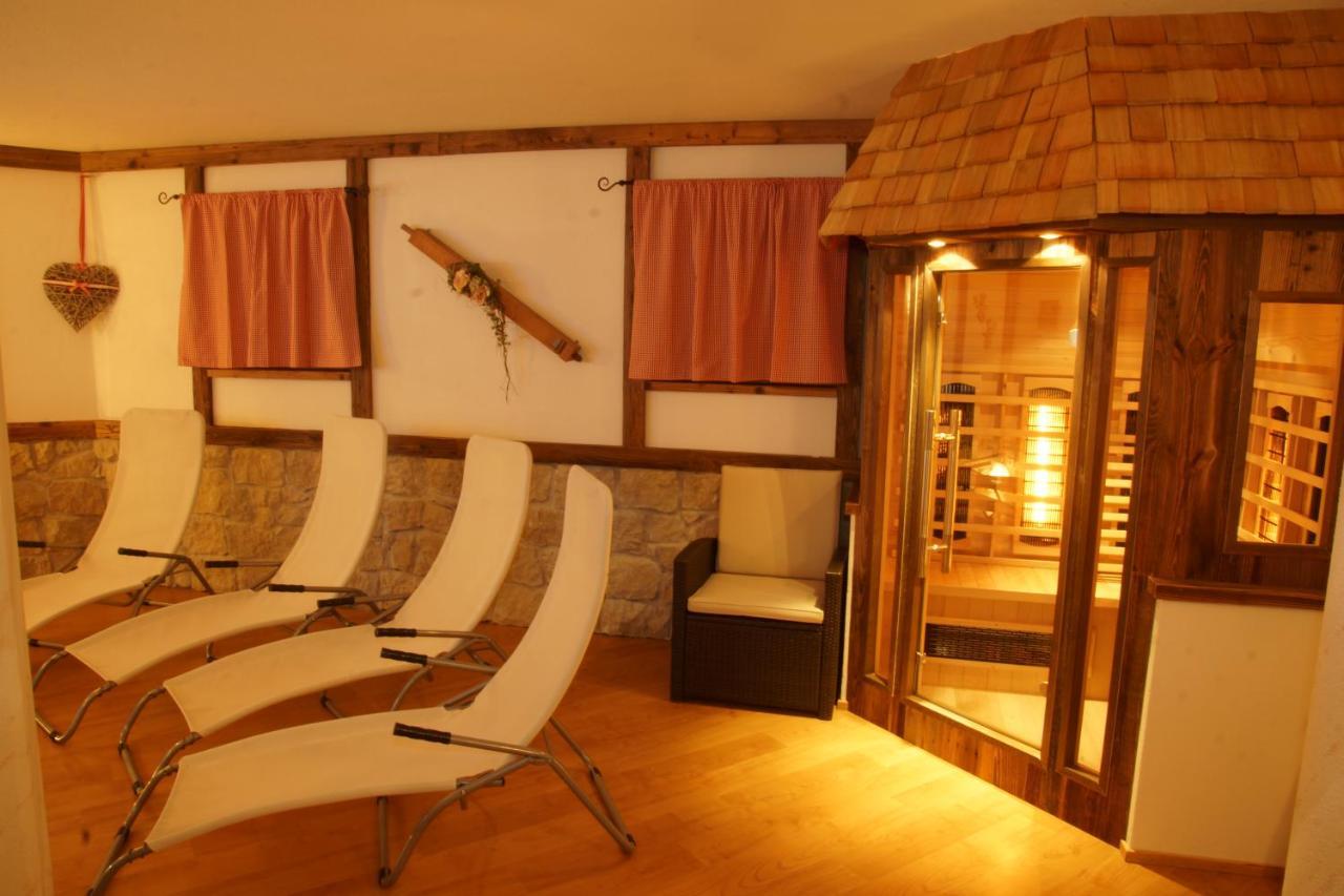 Hotel Akelei Брунико Екстериор снимка
