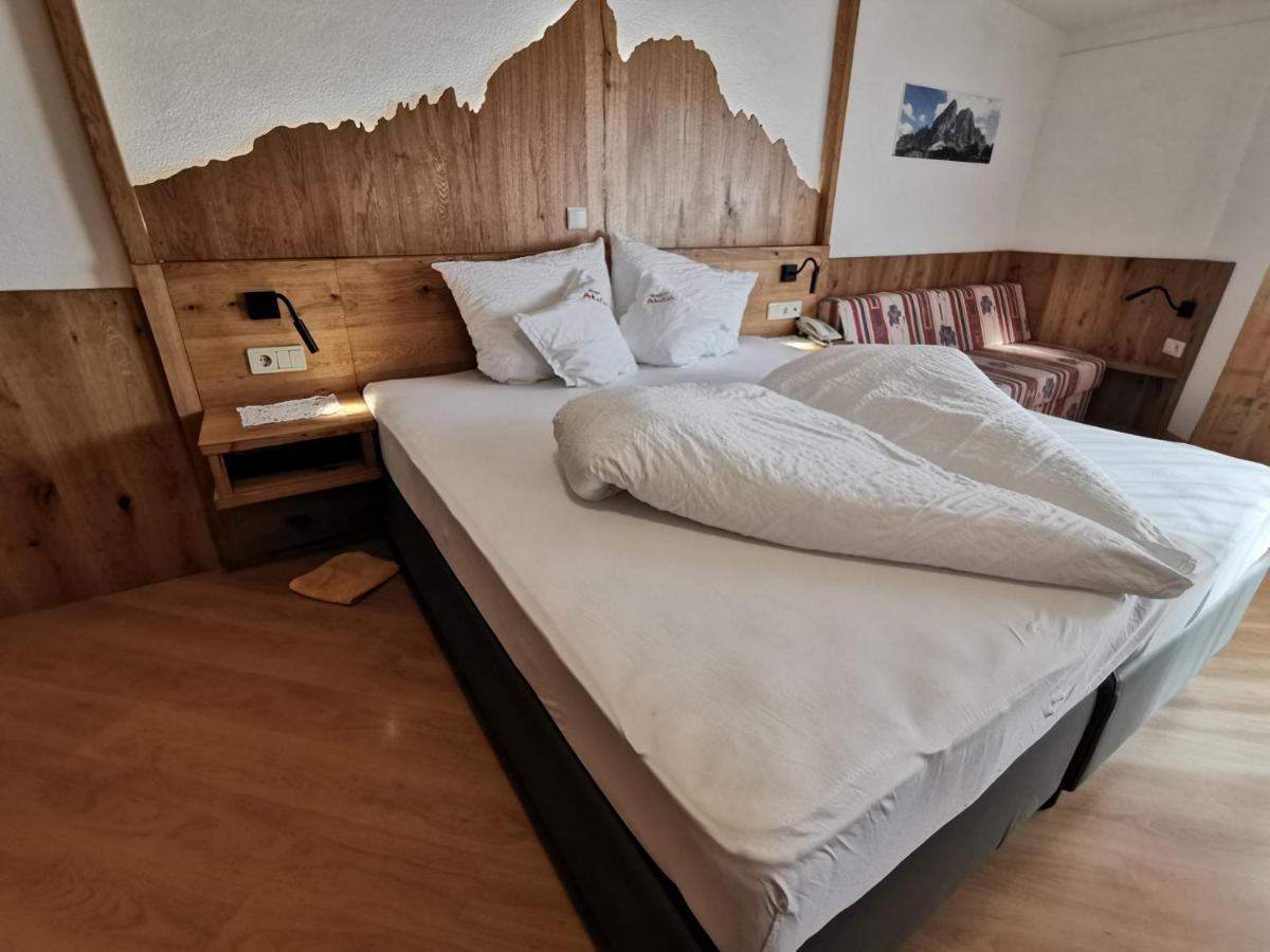 Hotel Akelei Брунико Екстериор снимка