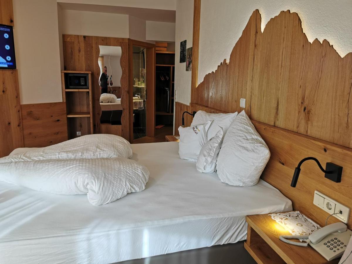 Hotel Akelei Брунико Екстериор снимка