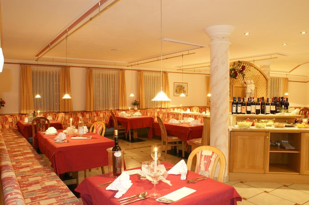 Hotel Akelei Брунико Екстериор снимка