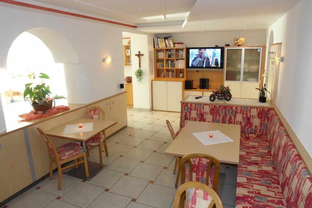 Hotel Akelei Брунико Екстериор снимка